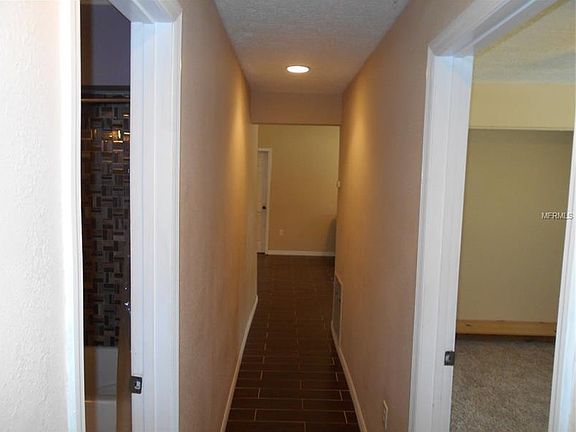 5th image of 15807 Susanne Dr