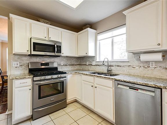 4th image of 4608 Silverton Dr