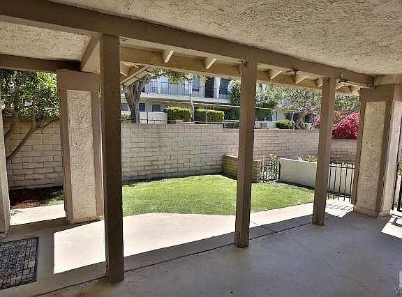 4th image of 141 W Spanish Moss Pl