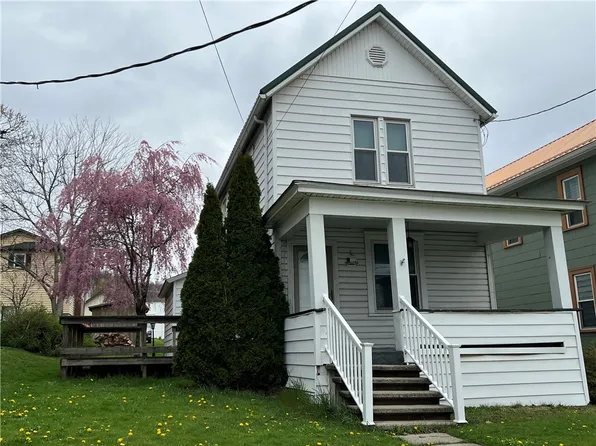 1157 Philadelphia St, Indiana, PA 15701