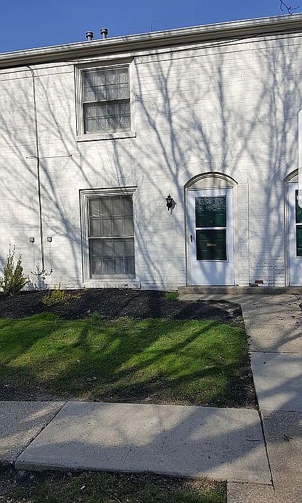1st image of 57 Trenton Sq