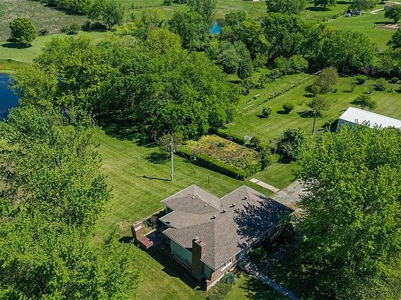 2nd image of 25225 S Windridge Rd