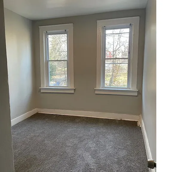 2099 N Dukeland St — Photo 4
