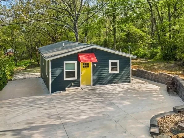 426 W Lawson St, Fayetteville, AR 72703