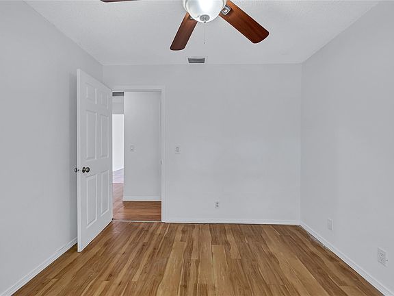 5th image of 62 Meadows Drive