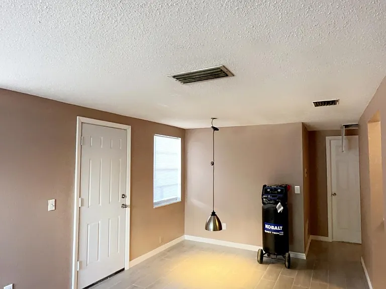611 Dogwood Ct — Photo 6