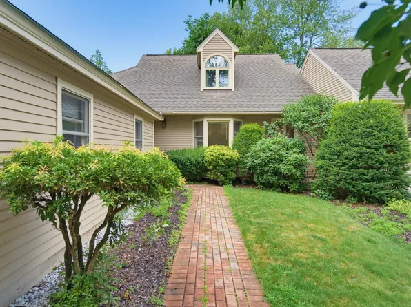 4 Quimby Lane, Atkinson, NH 03811