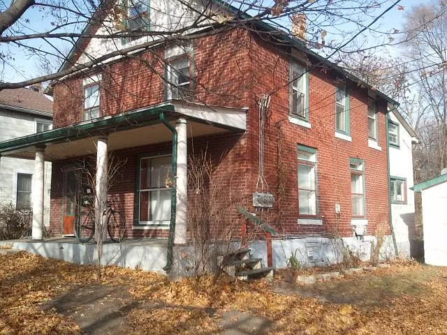 707 Moore St #2