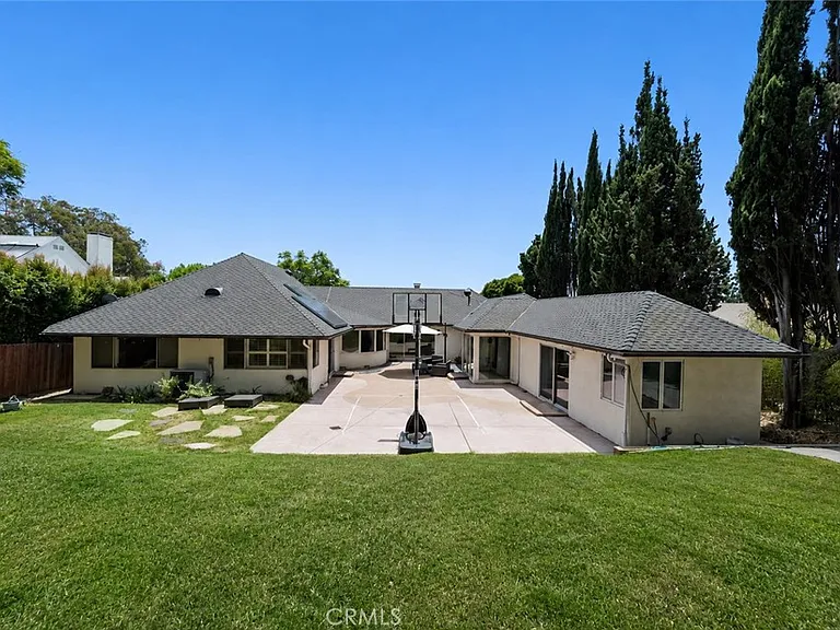 11365 Thurston Pl — Photo 16
