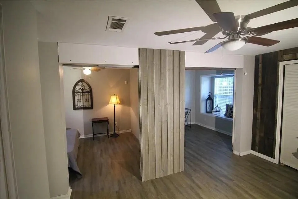 2 bed, 1.0 bath, 400 sqft, $900 — Photo 4