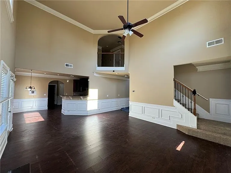 352 Plymstock Dr — Photo 6