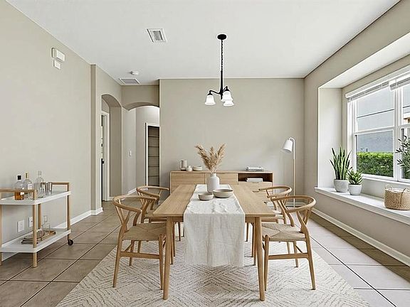 2nd image of 207 MANOR VIEW LANE