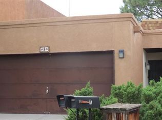 8 Village Pl, Los Alamos, NM 87544