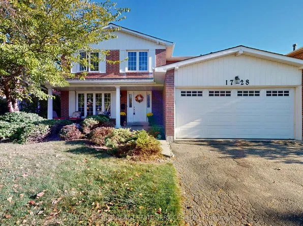 1728 Bough Beeches Blvd, Mississauga, ON L4W 2B9