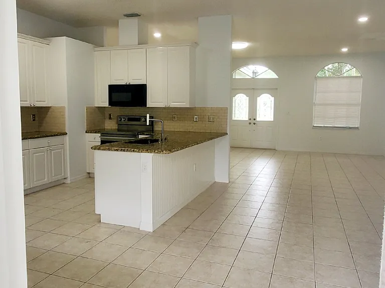 420 SE 23rd Ln — Photo 19