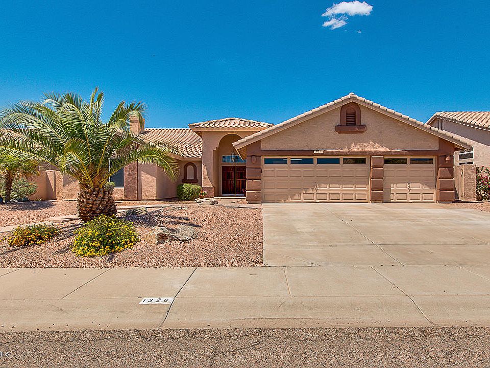 1st image of 1326 W Muirwood Dr