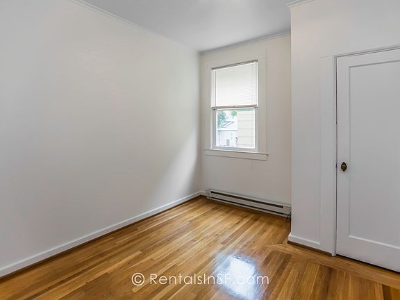 3rd image of 910 Guerrero St #B