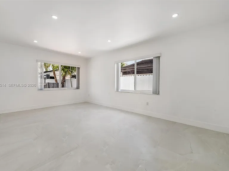 13445 SW 20th Ter — Photo 10