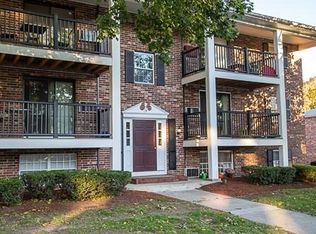 9 Walker Rd APT 2, North Andover, MA 01845