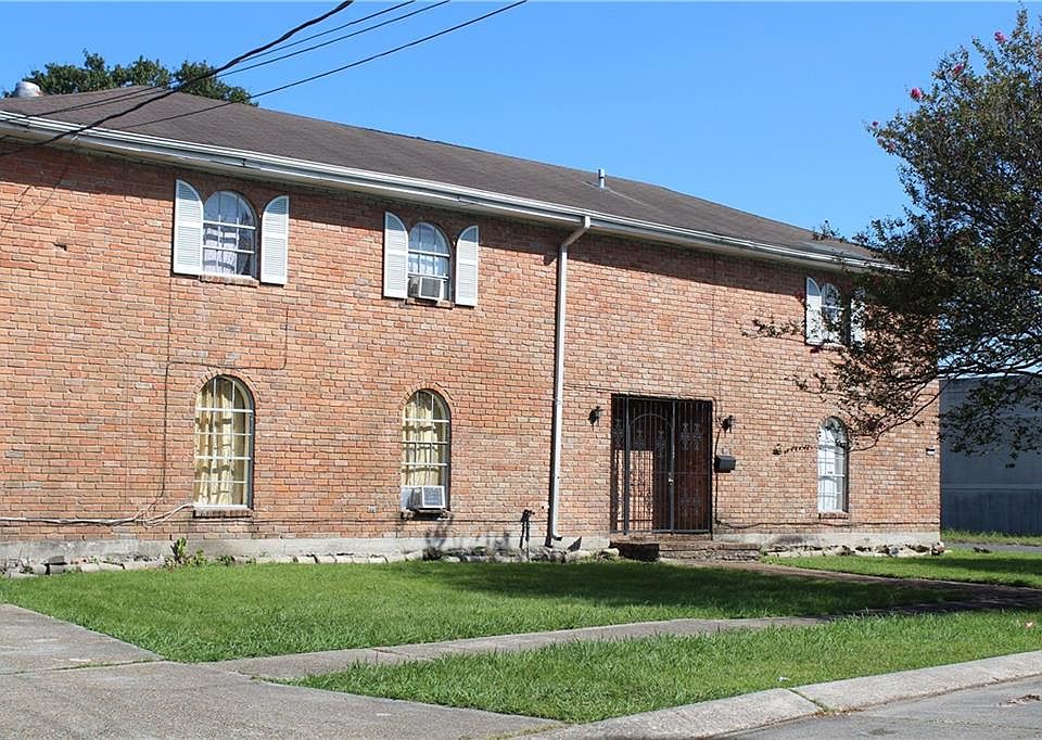1st image of 2703-01 Lexington Dr