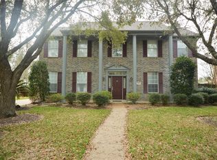 54 Sunrose Ct, Lake Jackson, TX 77566