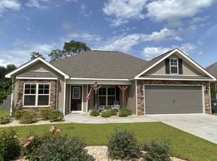 121 Savannah Ln, Bonaire, GA 31005