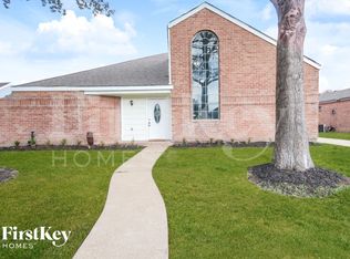 2514 Palace Dr, Stafford, TX 77477