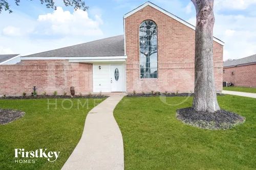 2514 Palace Dr Photo 1