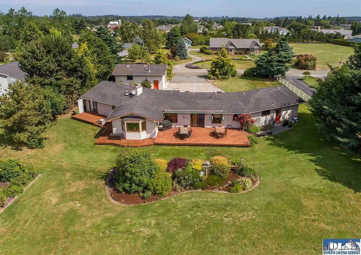 81 Pheasant Run Dr photo 1