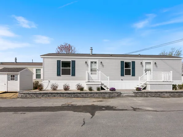46 Brookwood Drive, Salem, NH 03079