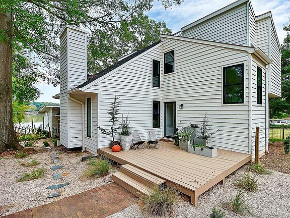 2nd image of 339 Paradise Cir