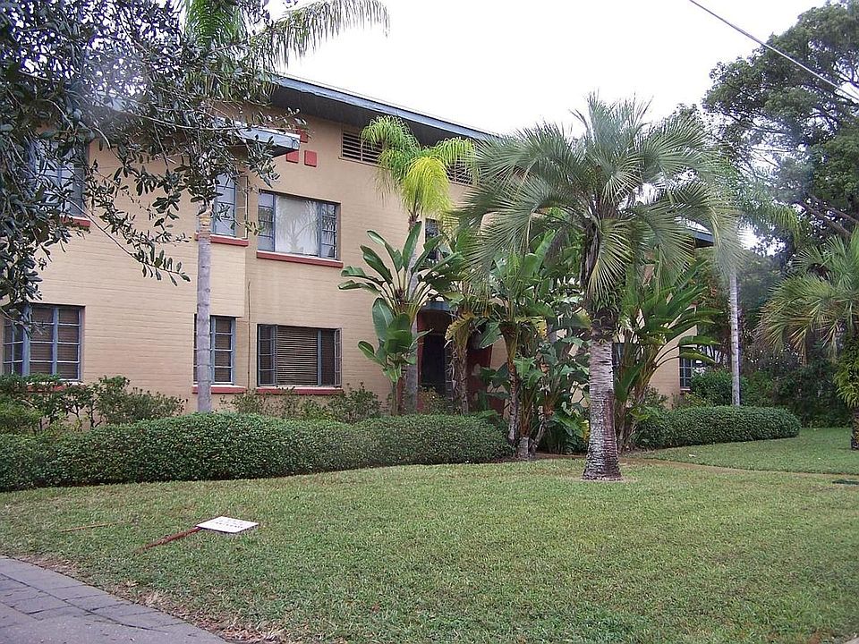 1st image of 828 Laurel Ave APT 3