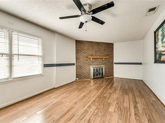4th image of 1131 Tierra Dr