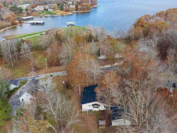 3rd image of 97 Persimmon Pl
