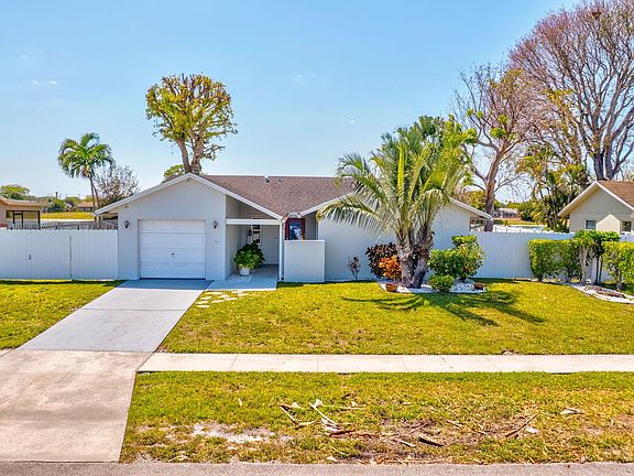2nd image of 1099 Harmony Way
