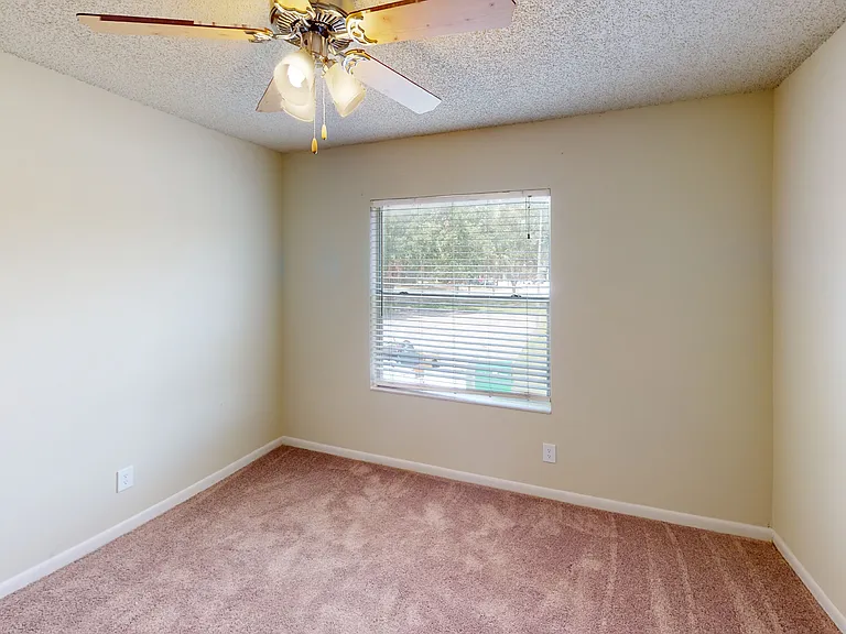 Alafaya Woods — Photo 111