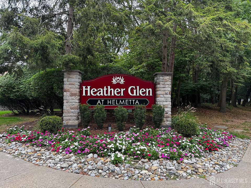 1st image of 312 Raintree Ct