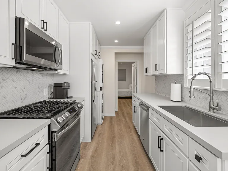 0 W Yanonali St #B — Photo 6