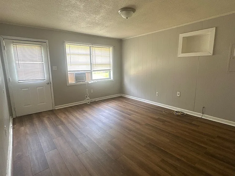 110 Tisdale St #1 — Photo 4