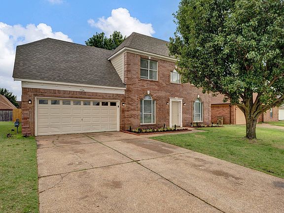 2nd image of 7726 Parkmont Dr