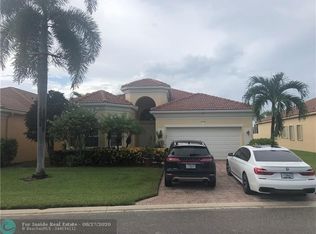 7043 Vivaldi Ln, Delray Beach, FL 33446