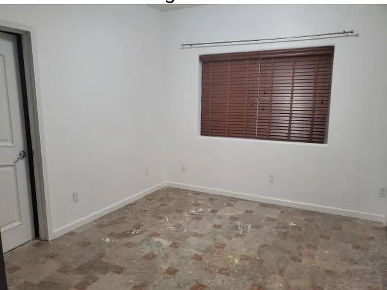 19701 Camden Ave — Photo 13