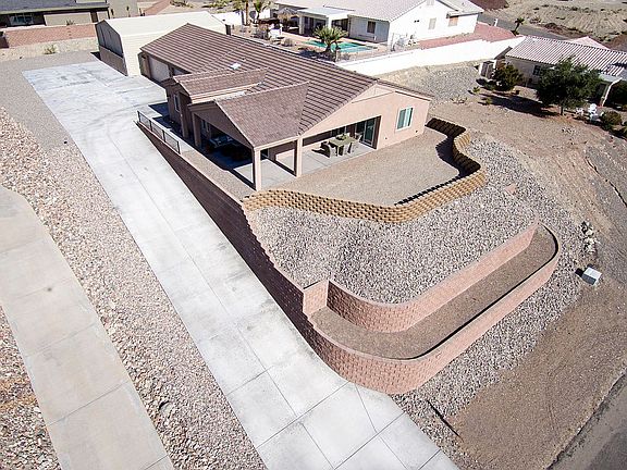 4th image of 2525 Cliffwood Dr