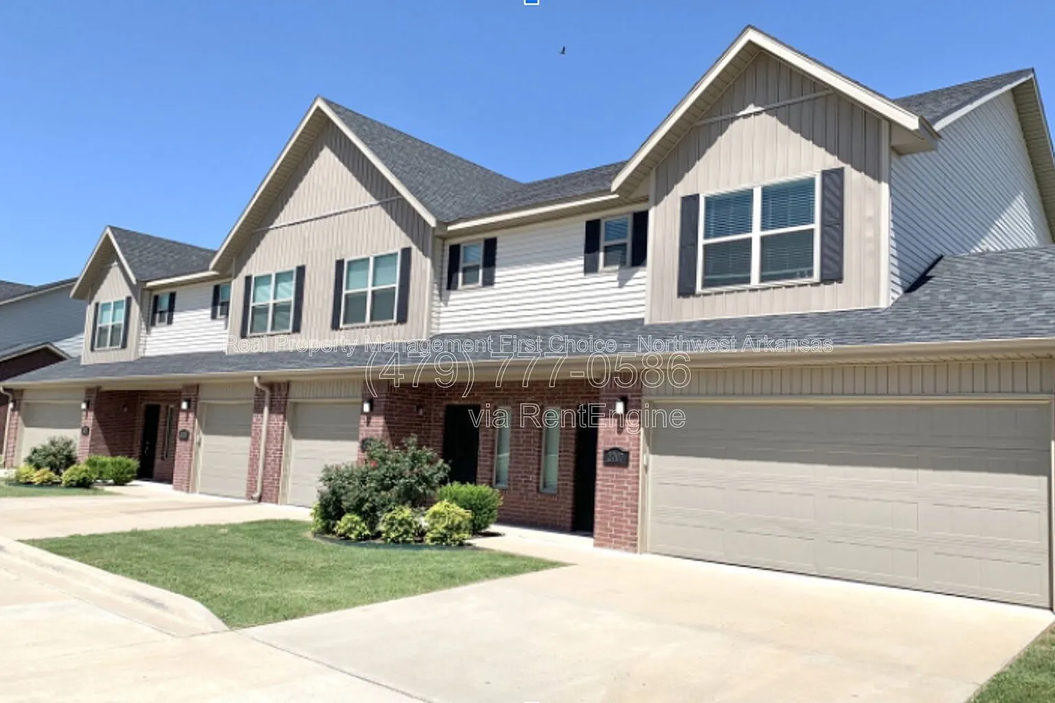 3 bed, 2.5 bath, 1550 sqft, $1,600 — Photo 1
