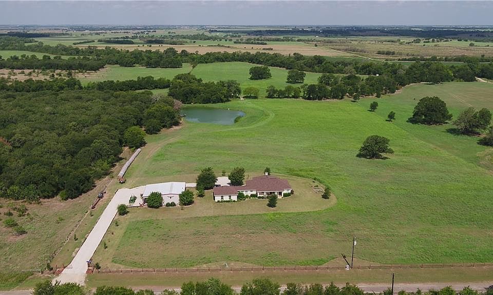1st image of 3370 County Road 434 Loop