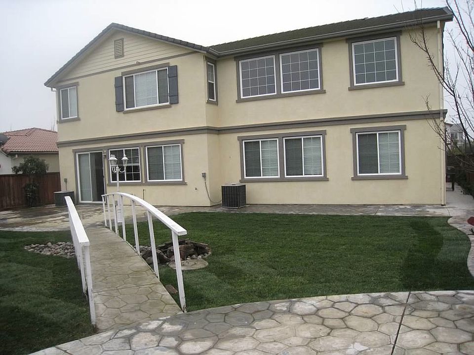 2nd image of 277 Nicole Ave