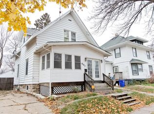 407 16th St SE, Cedar Rapids, IA 52403