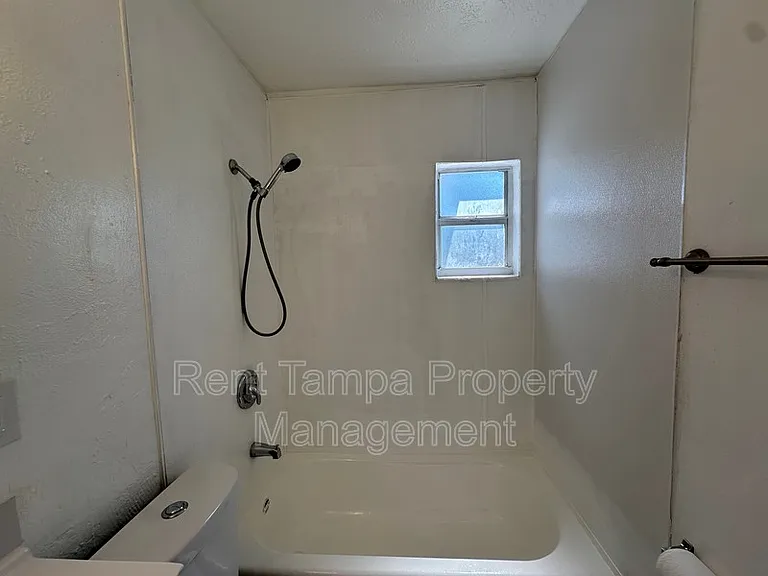626 31st St S — Photo 34