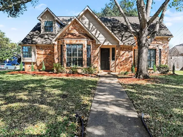 930 Bent Creek Ct, Richmond, TX 77406