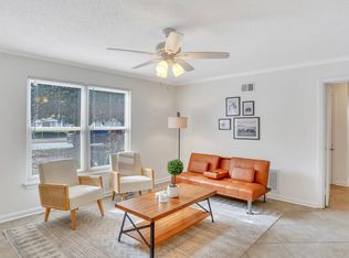 22 Thackery Pl UNIT A, Savannah, GA 31405